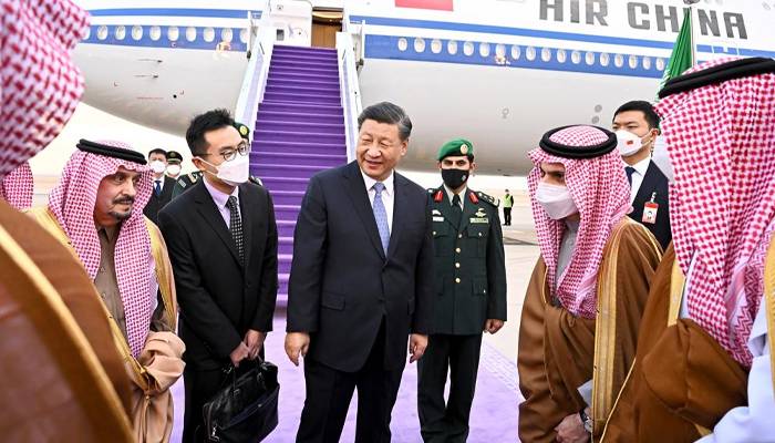 چینی صدر سعودی عرب پہنچ گئے،29ارب ڈالرز کے معاہدے متوقع
