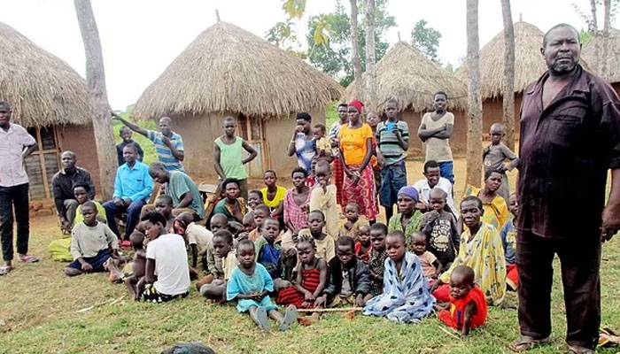 102 بچے، 12 بیویاں اور 568 پوتے، افریقی کسان نے فیملی پلاننگ کا فیصلہ کرلیا